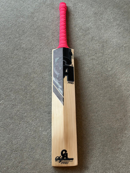 CA Pro Blackout Signature Cricket Bat (2lb 8oz)