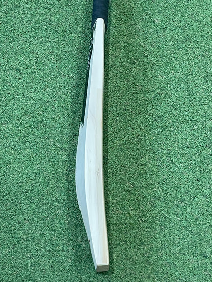 CP Pure Black Edition Cricket Bat (2lb 10oz)