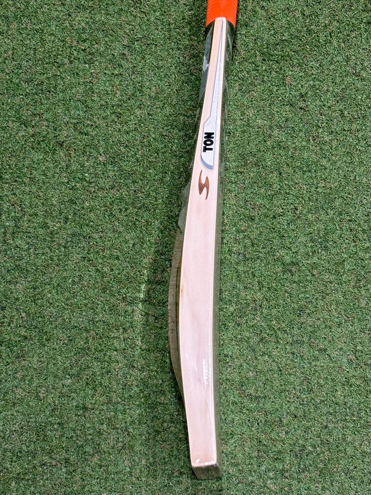Ton Abhishek Sharma Player Cricket Bat (2lb 8oz)
