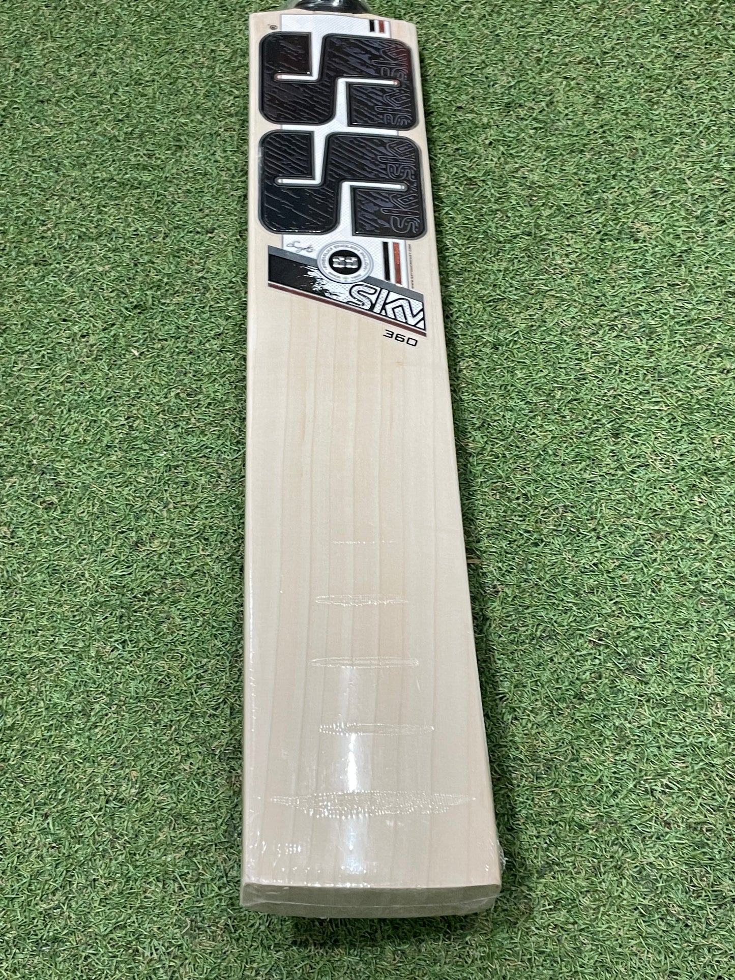 SS Ton Sky 360 Cricket Bat (2lb 7oz)