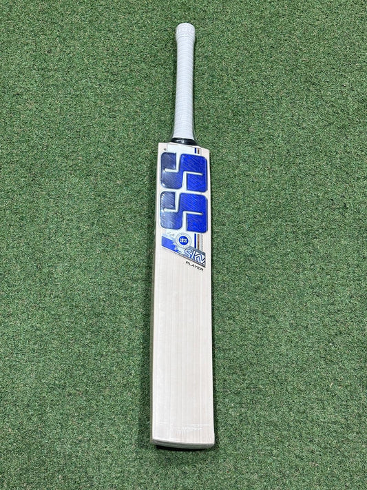 SS Ton Sky Players Size 6 Junior Cricket Bat (2lb 3oz)