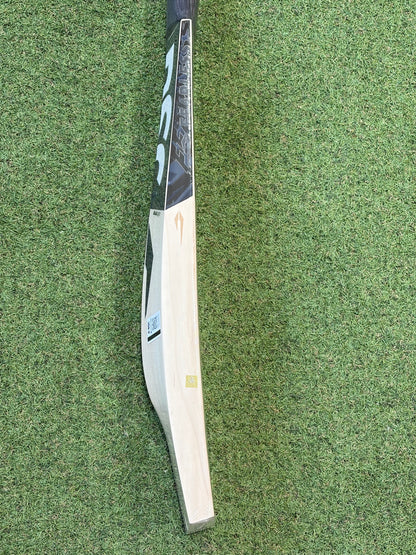 DSC Blak 450 Cricket Bat (2lb 9oz)