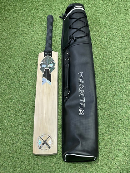 Phantom Dark Edition LE Cricket Bat (2lb 10oz)