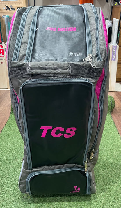 TCS Pro Edition Wheelie Duffle Bag