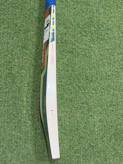 Gray Nicolls Omega GN1.5 Turbo Cricket Bat (2lb 9oz)