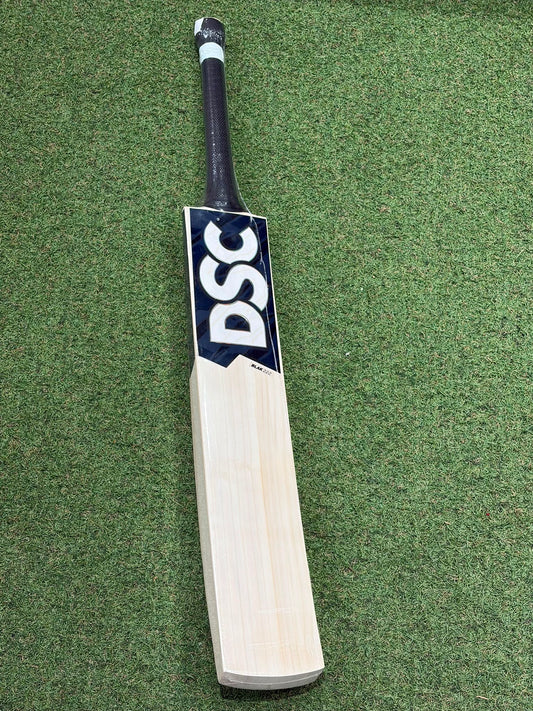 DSC Blak 222 Cricket Bat (2lb 9oz)