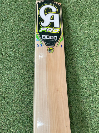 CA Pro 8000 Cricket Bat (2lb 8oz)