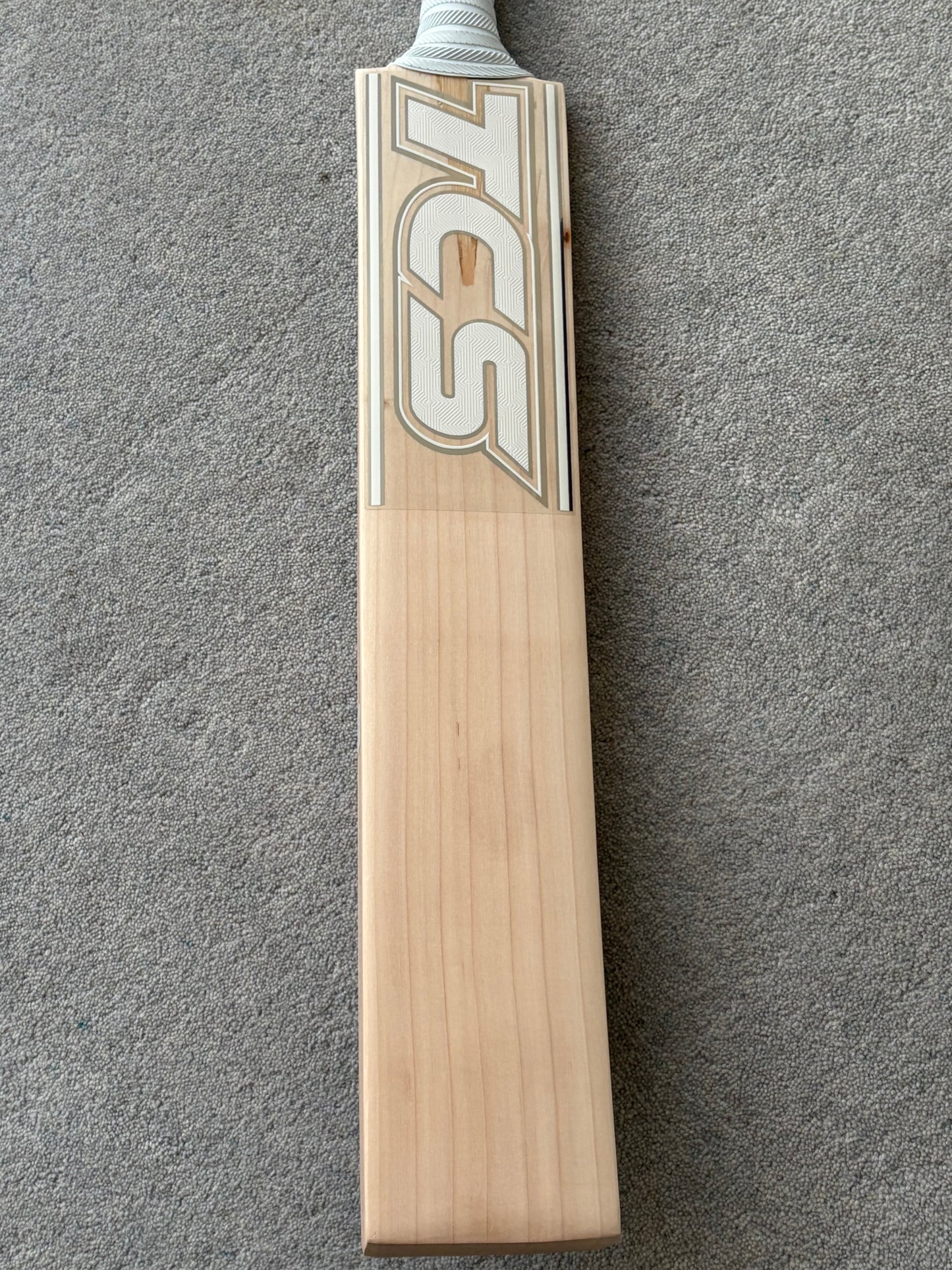TCS White Edition Cricket Bat (2lb 10oz)