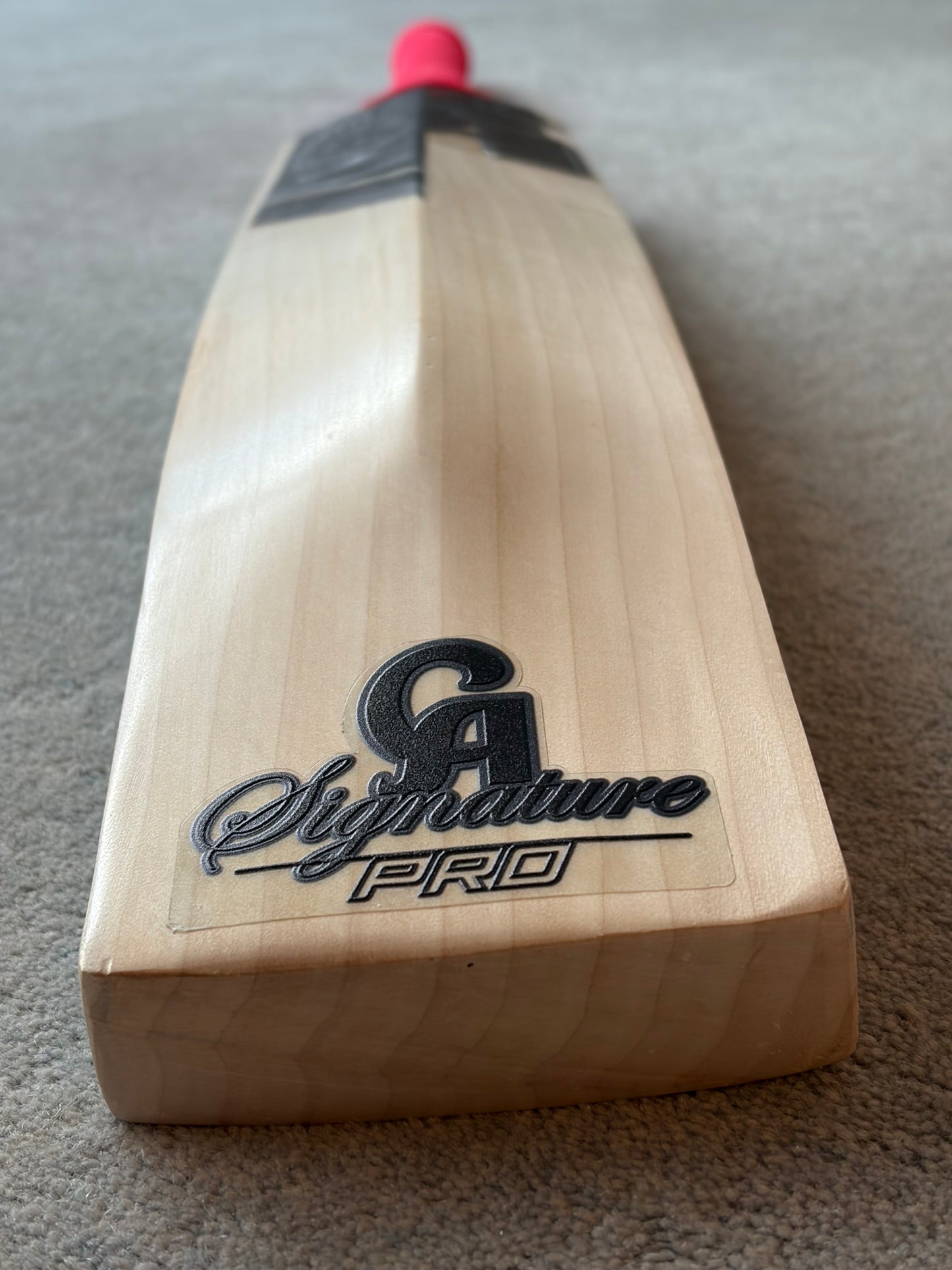 CA Pro Blackout Signature Cricket Bat (2lb 8oz)
