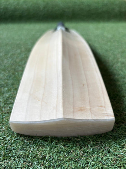 Keeley Superior Grade 1 Cricket Bat (2lb 10oz)