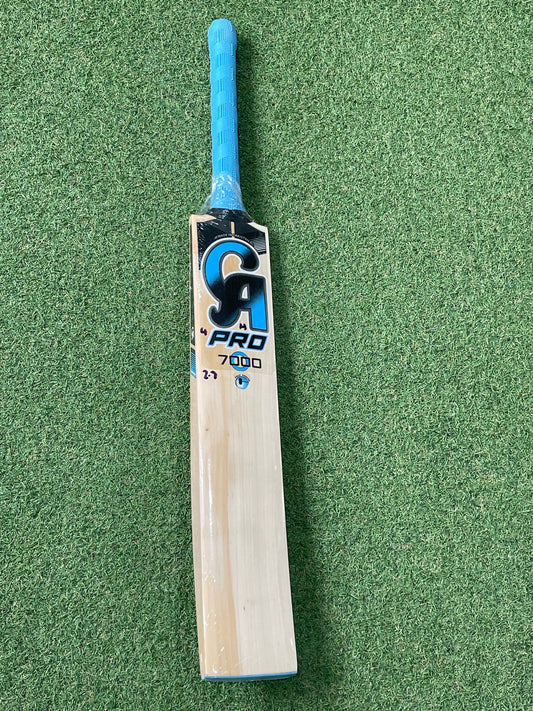 CA Pro 7000 Harrow Junior Cricket Bat (2lb 7oz)