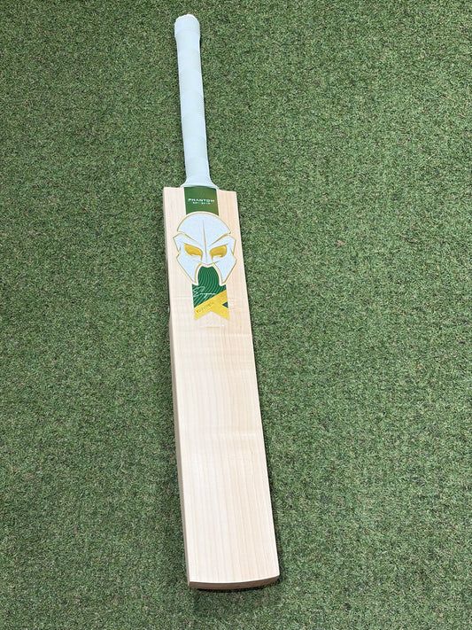 Phantom Enigma Custom Cricket Bat (2lb 10oz)