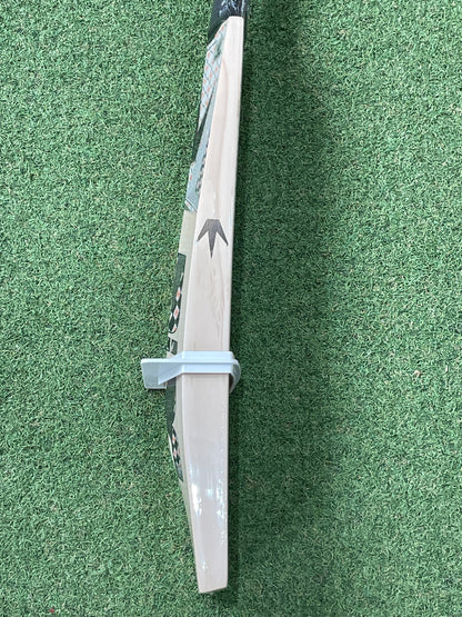 MIDS Big Boss Player Edition Cricket Bat (2lb 11oz)