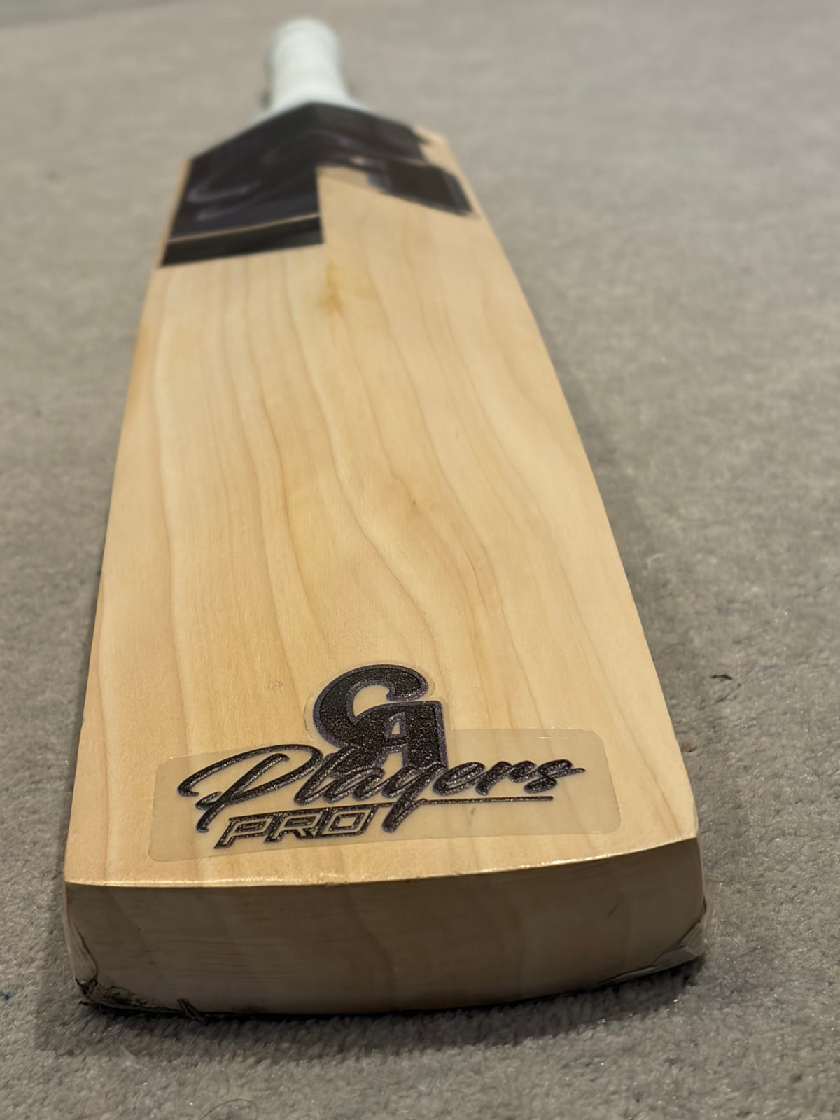 Used CA Blackout Players Cricket Bat (2lb 10oz)