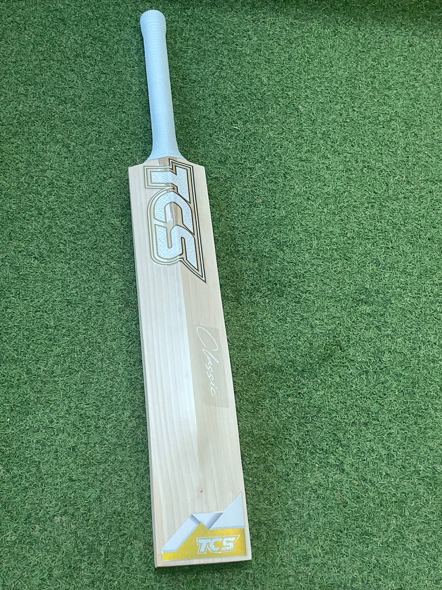 TCS Classic Cricket Bat (2lb 11oz)