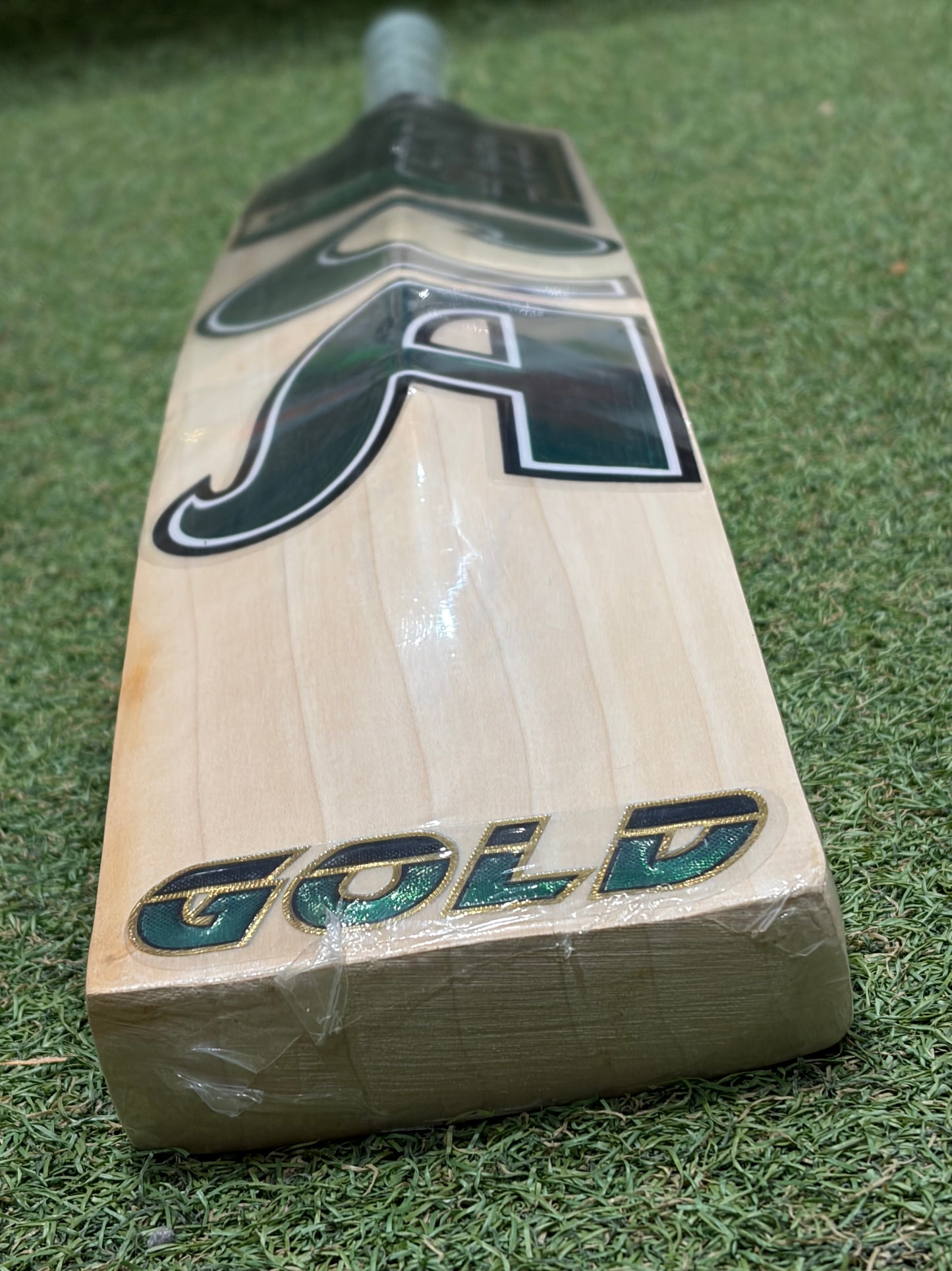 CA Gold 15000 Cricket Bat (2lb 8oz)