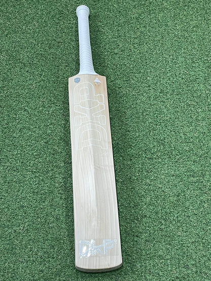 DKP Air Cricket Bat (2lb 10oz)