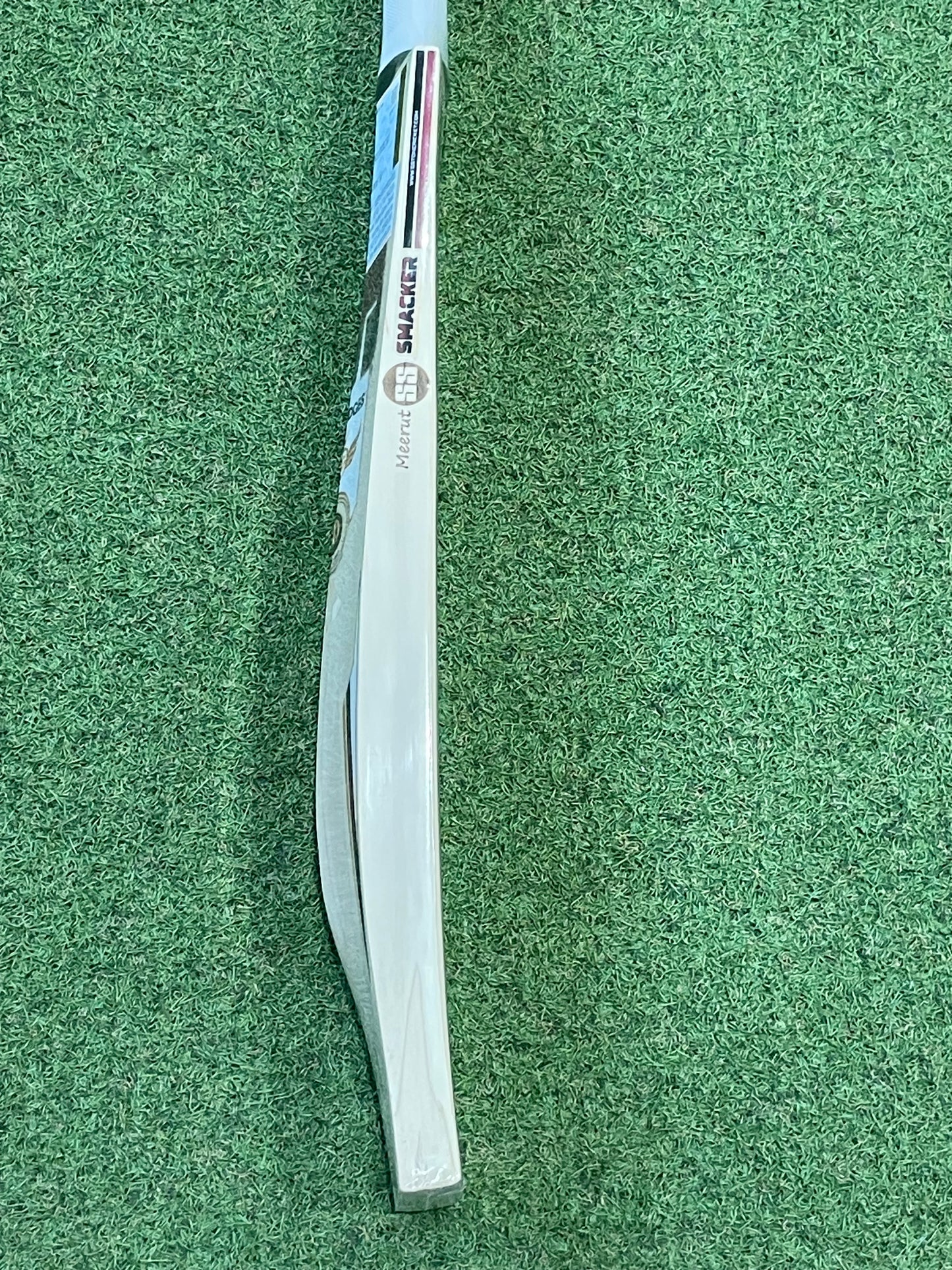 SS Smacker Extreme Harrow Junior Cricket Bat (2lb 7oz)