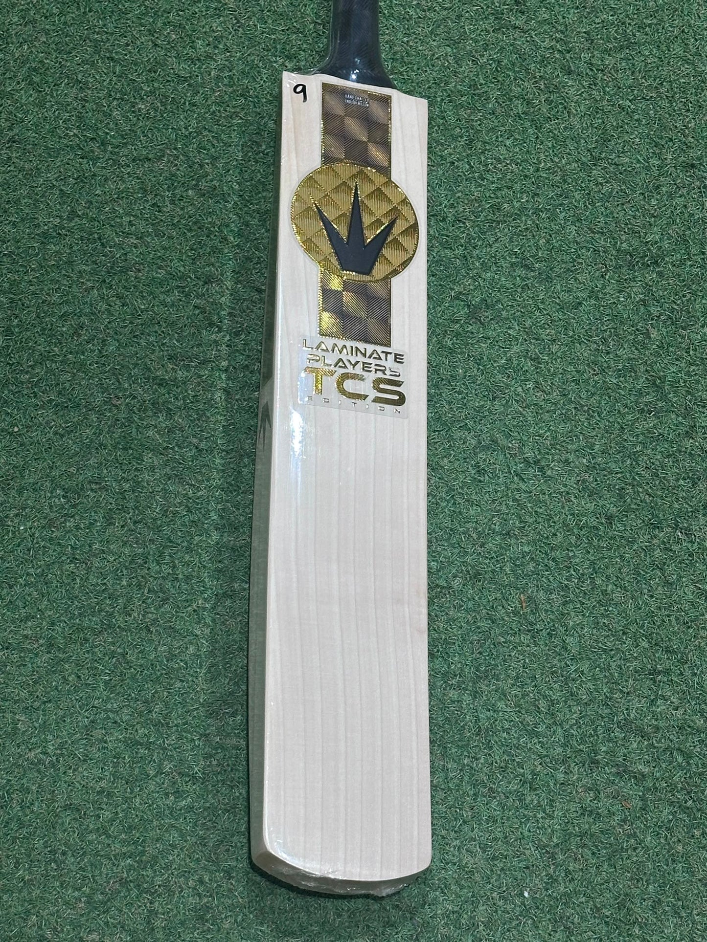 MIDS Players Laminate (Double Wood) Cricket Bat (2lb 9oz)