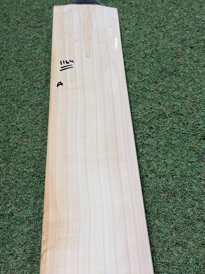 MB Malik UMZ Plain Players Cricket Bat (2lb 9oz)