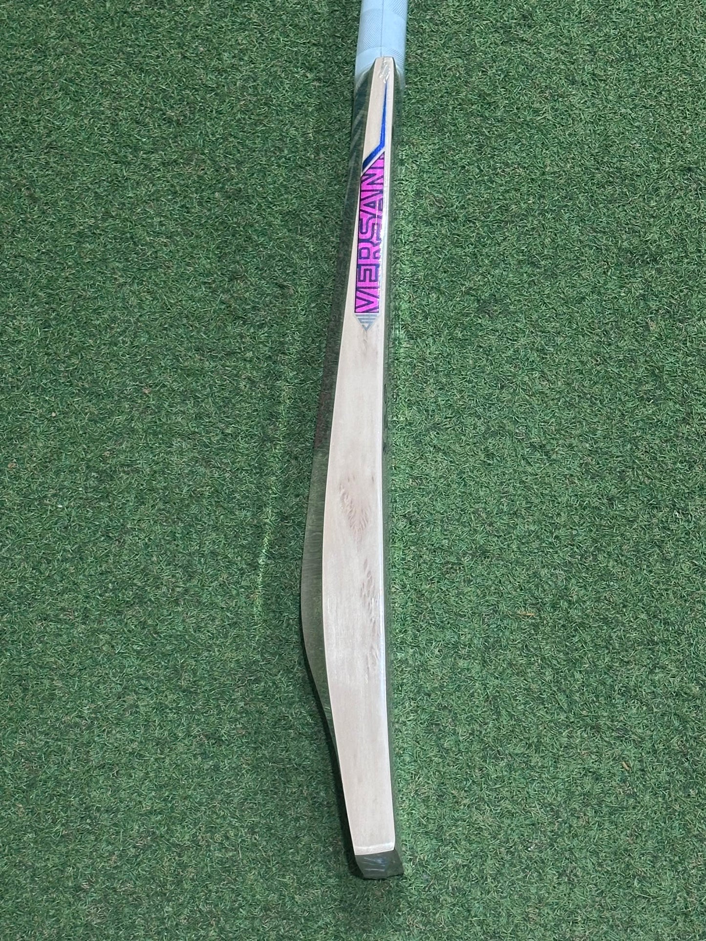 Versant Intent Cricket Bat (2lb 8oz)