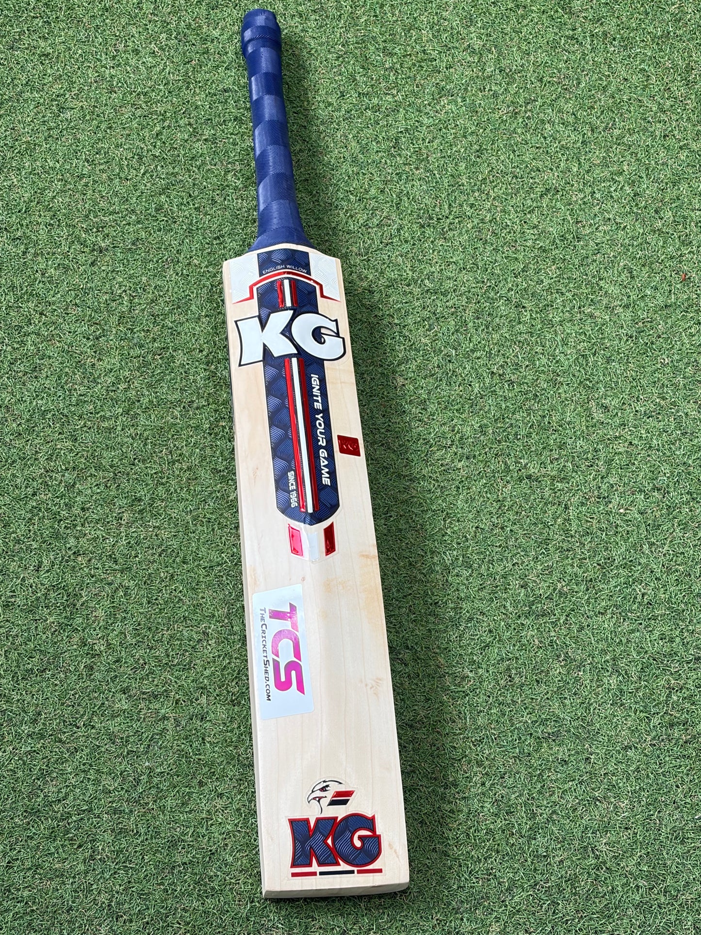 KG Custom Cricket Bat (2lb 11oz)