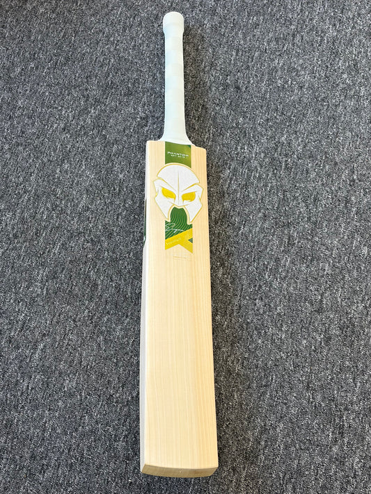 Phantom Enigma Pro-R Cricket Bat (3lb)