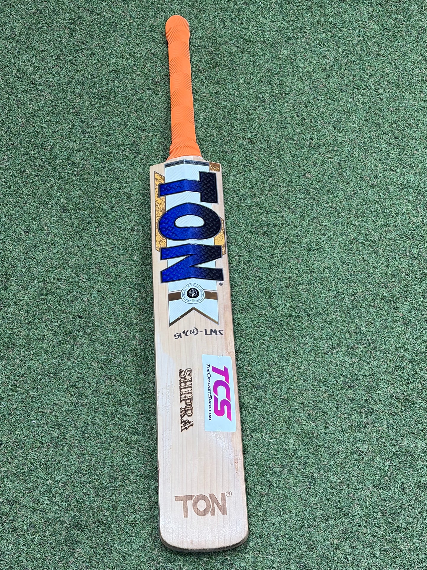 Used SS Ton MS Dhoni Players Cricket Bat (2lb 8oz)