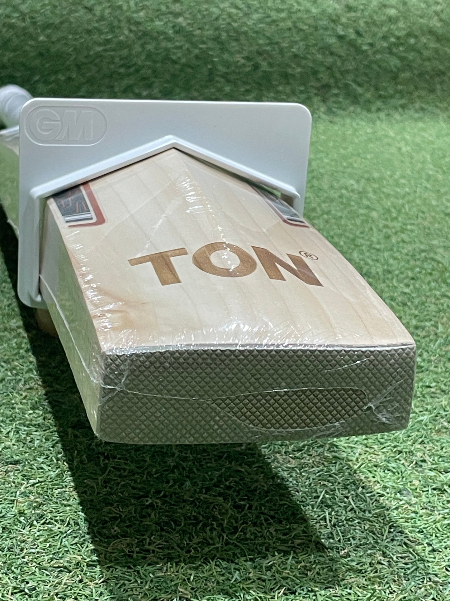 SS Ton Master 7000 Cricket Bat (2lb 10oz)