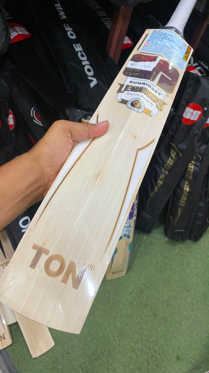 SS Ton Legends Sourav Ganguly Cricket Bat (2lb 9oz)