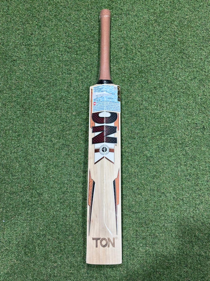 Ton Gutsy Harrow Junior Cricket Bat (2lb 5oz)