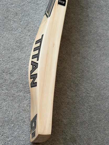 TCS Titan Cricket Bat (2lb 8oz)