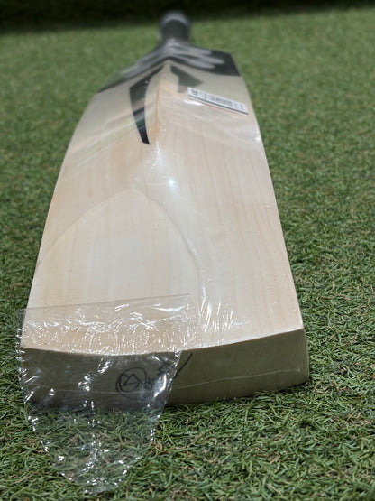 DSC Blak 500 Cricket Bat (2lb 8oz)
