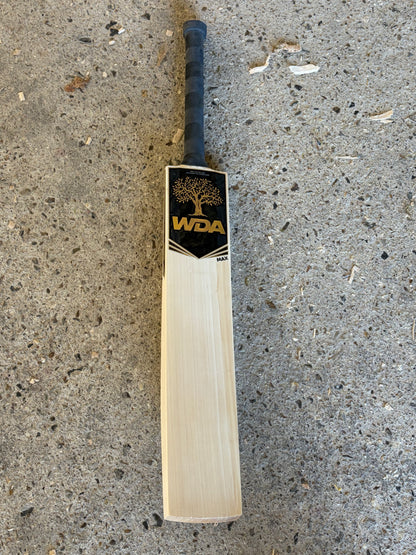 WDA Black Max Cricket Bat (2lb 10oz)