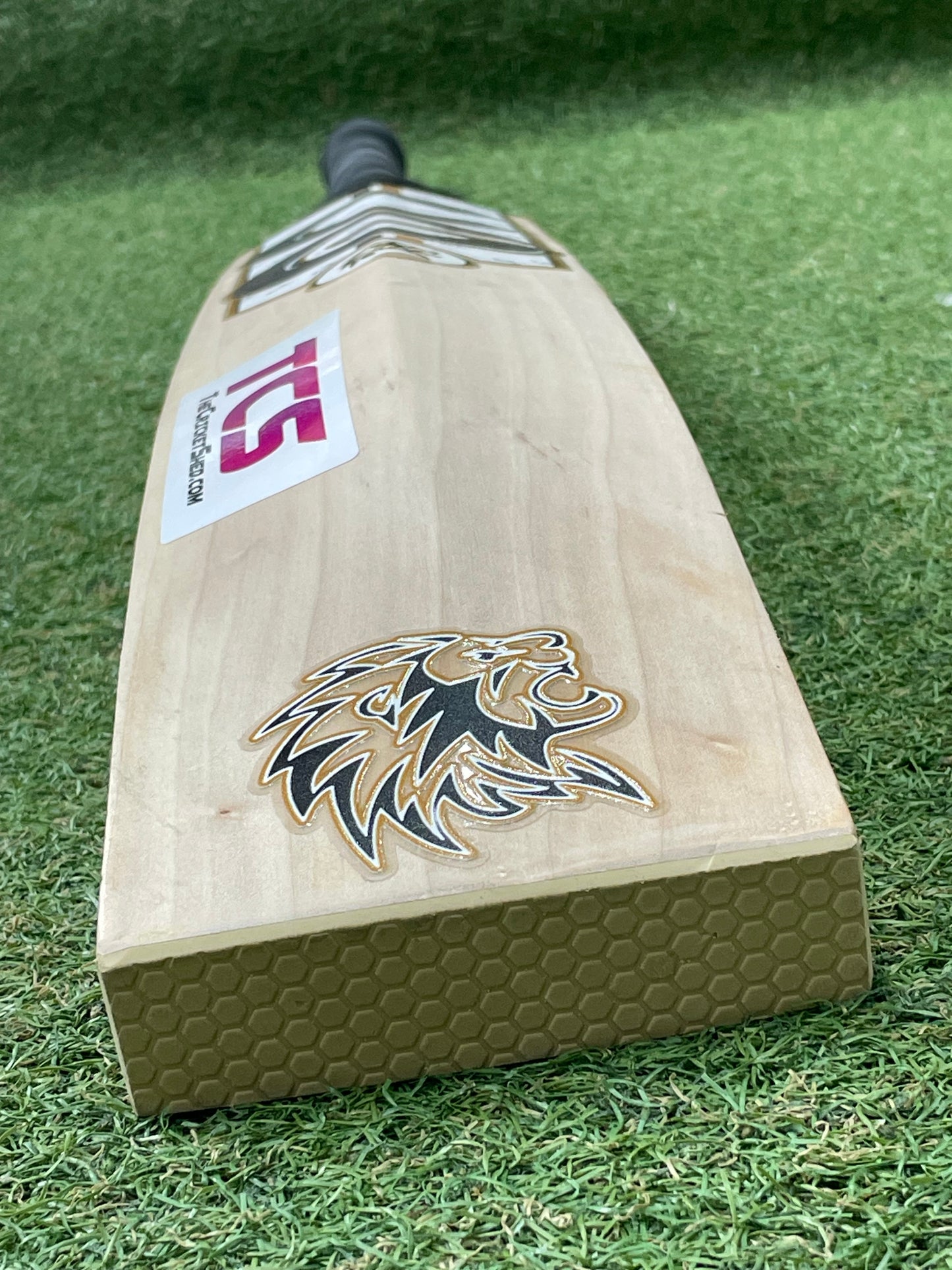 Cricket Groove Mighty Edition Cricket Bat (2lb 14oz)