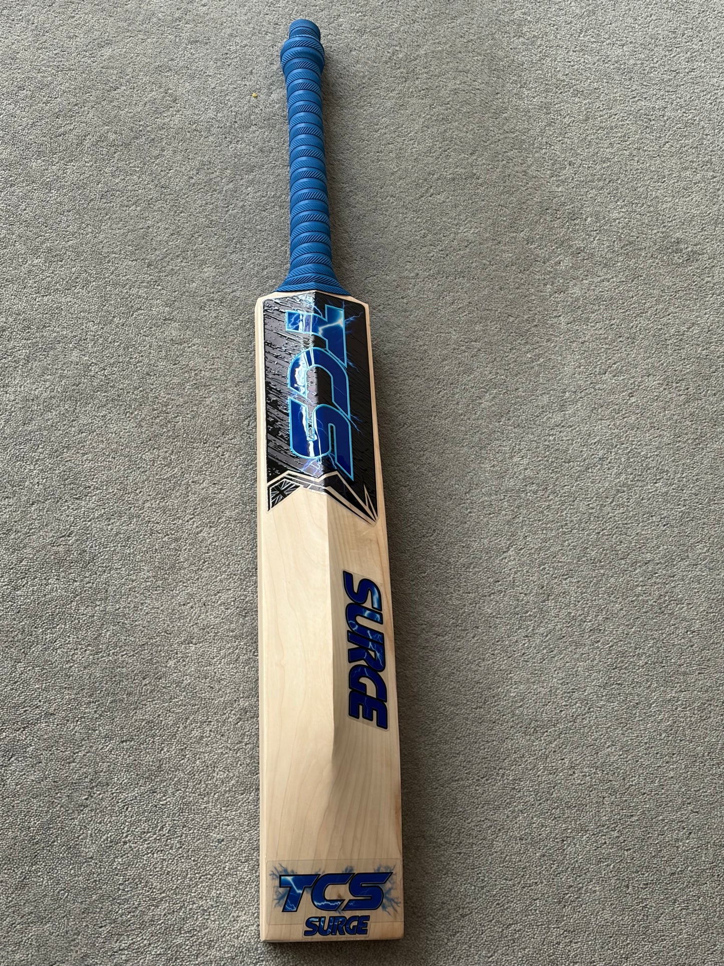 TCS Surge Cricket Bat (2lb 6oz)