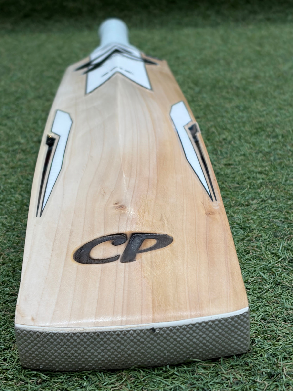 CP Epic Player Grade Cricket Bat (2lb 9oz)