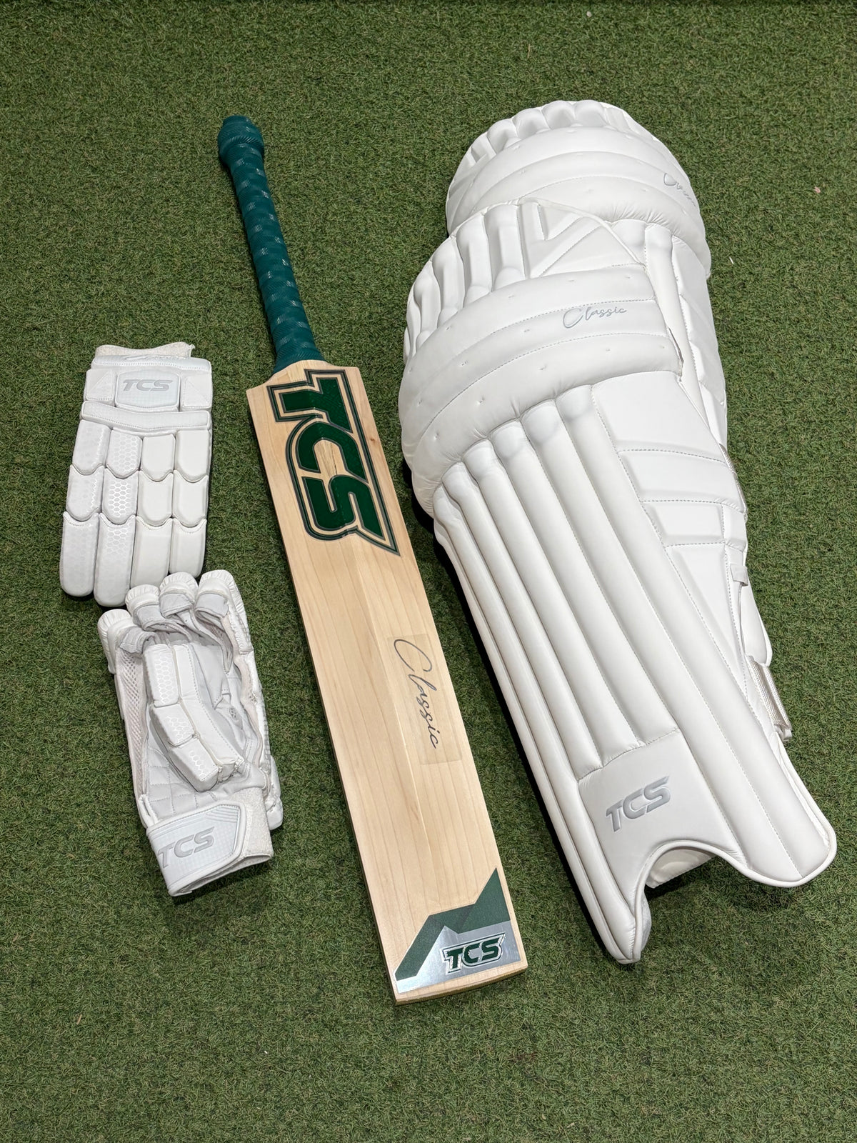 TCS Classic Cricket Kit Bundle