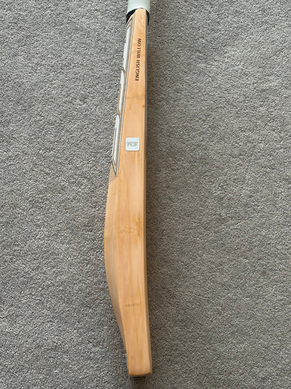 TCS White Butterfly Cricket Bat (2lb 8oz)