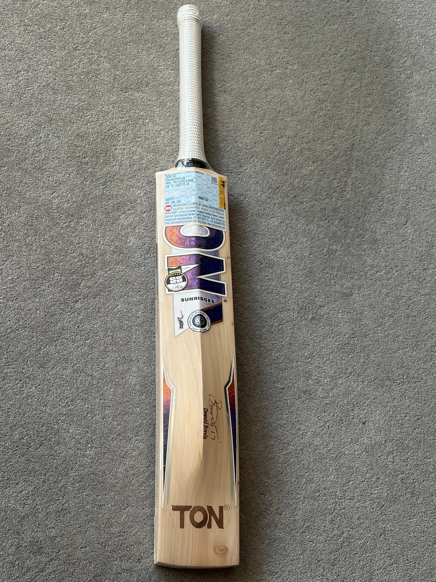 SS Ton Players Pro Dewald Brevis Cricket Bat (2lb 8oz)