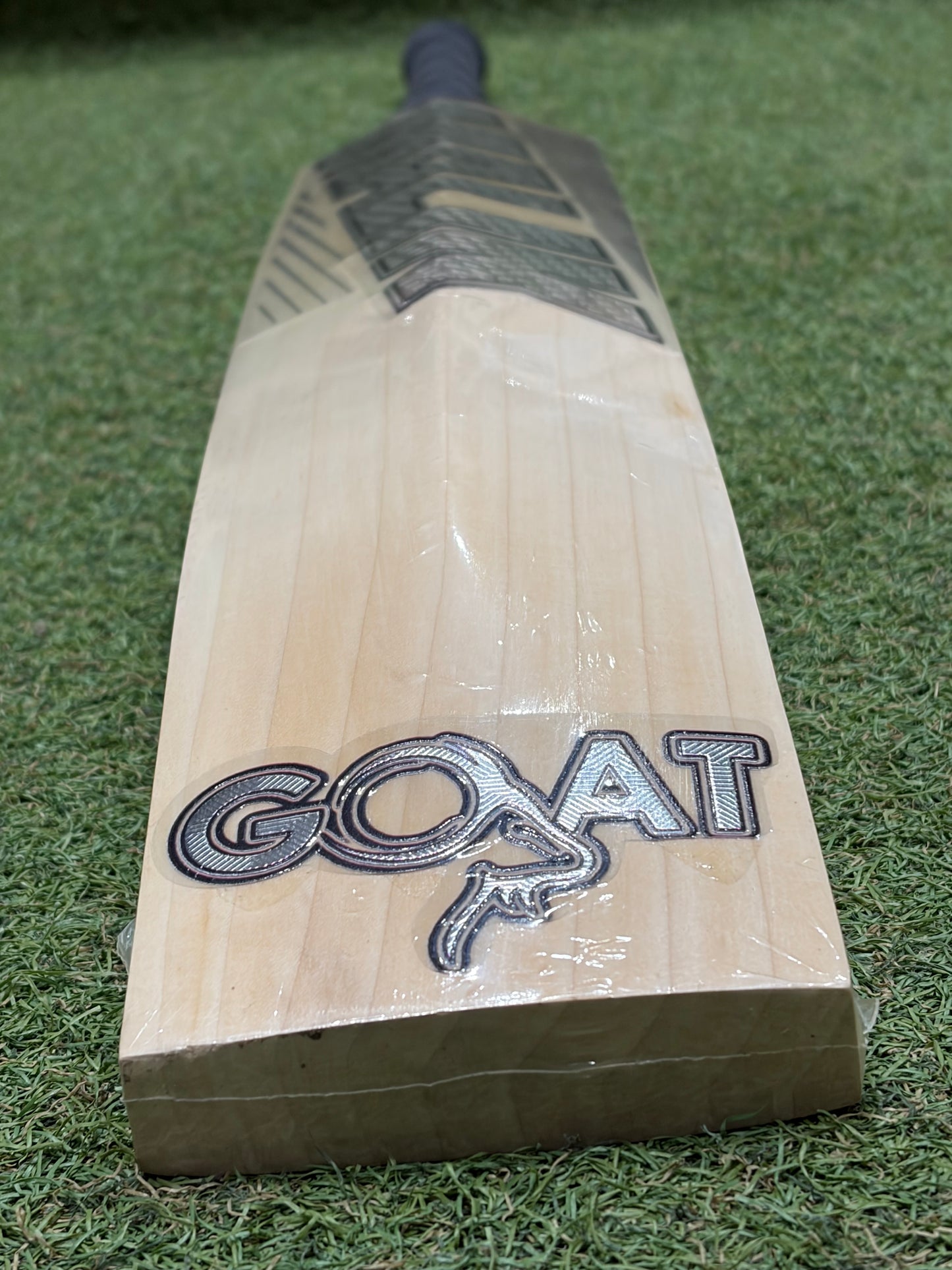 MB Malik UMZ Goat Players Cricket Bat (2lb 9oz)