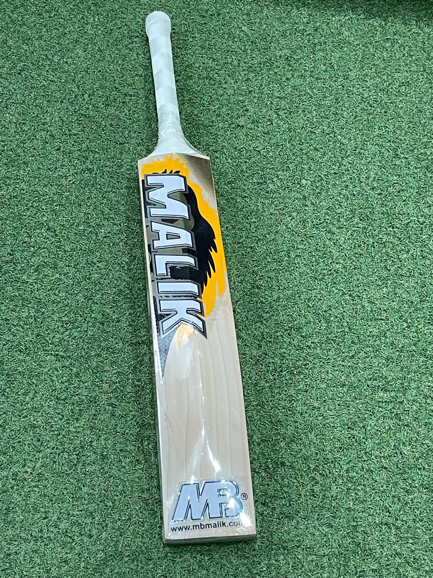 MB Malik Bubber Sher Laminate (Double Wood) Cricket Bat (2lb 9oz)