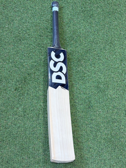 DSC Blak 450 Cricket Bat (2lb 8oz)