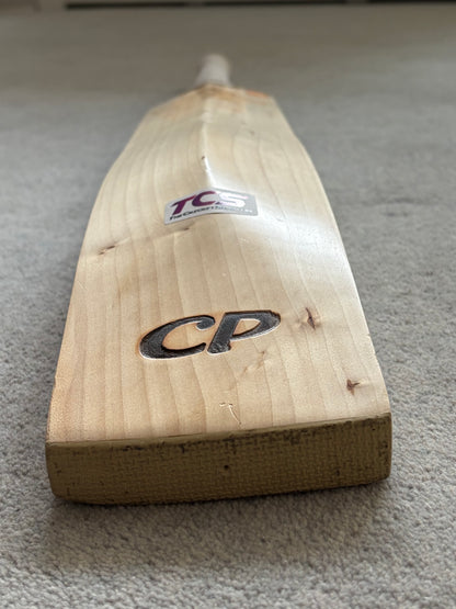 Used CP Laser Cricket Bat (2lb 8oz)