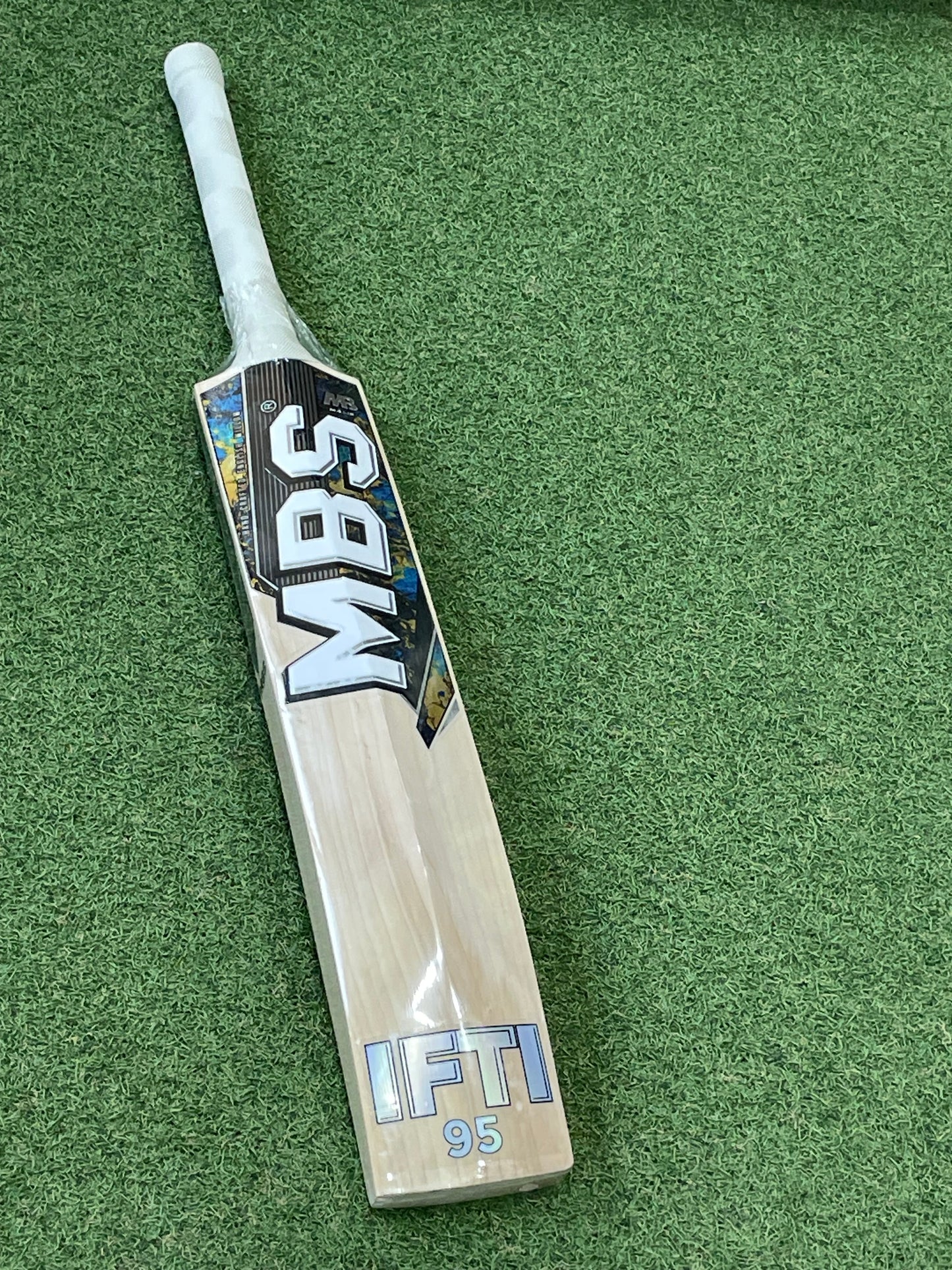 MB Malik MBS Iftikhar Ahmed Players Cricket Bat (2lb 10oz)