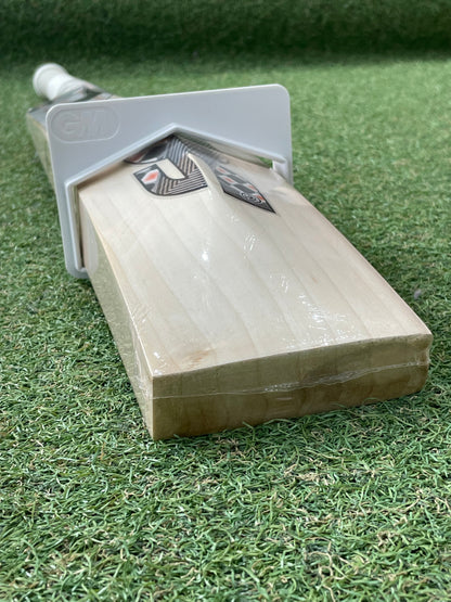 MIDS Big Boss Player Edition Cricket Bat (2lb 8oz)