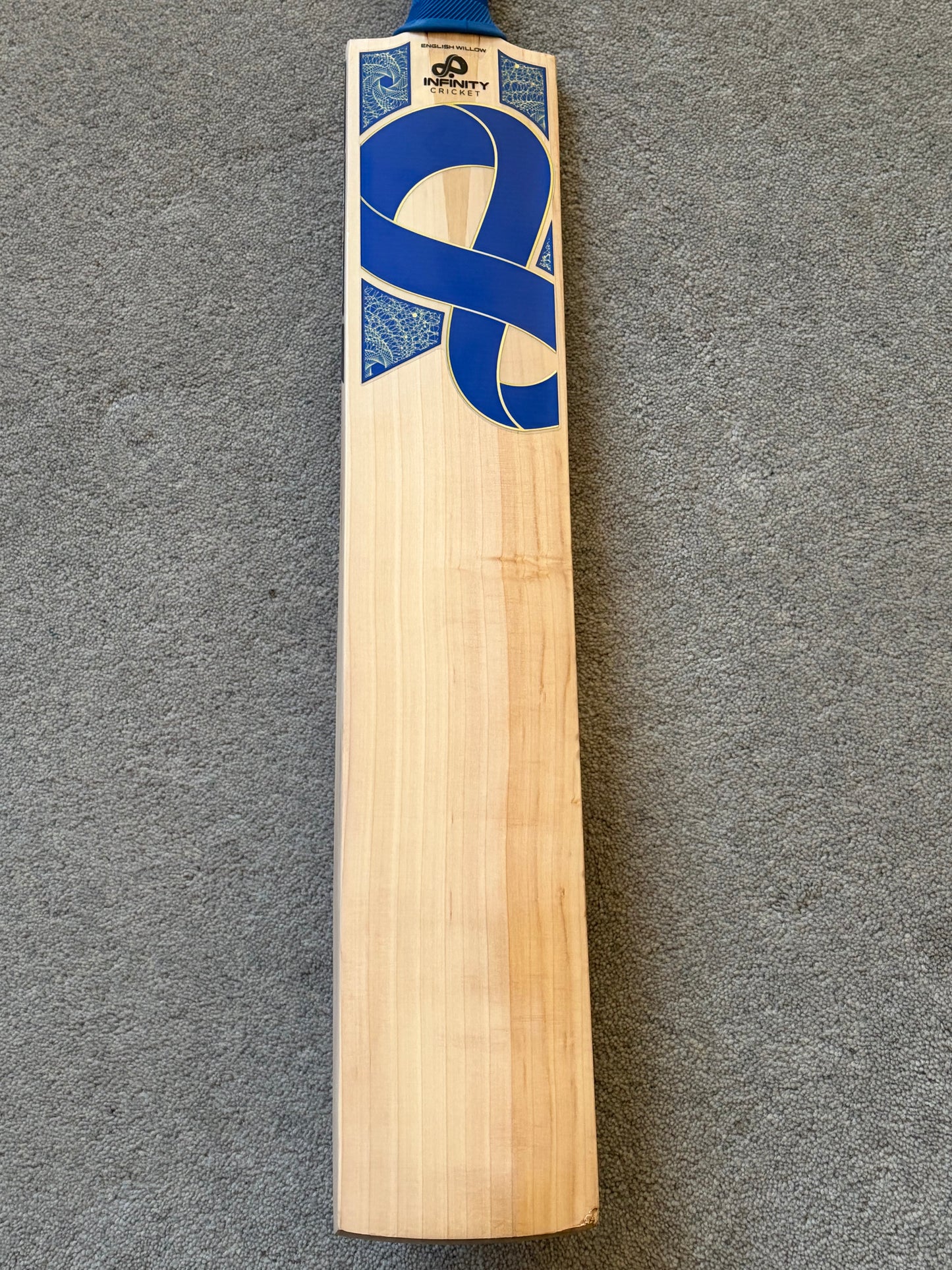 Infinity Custom Cricket Bat (2lb 12oz)