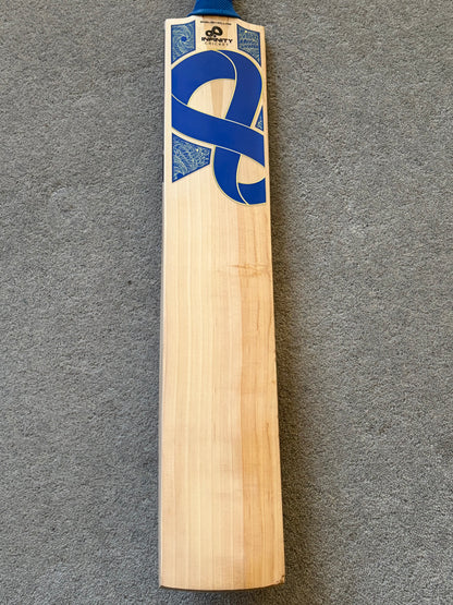 Infinity Custom Cricket Bat (2lb 12oz)
