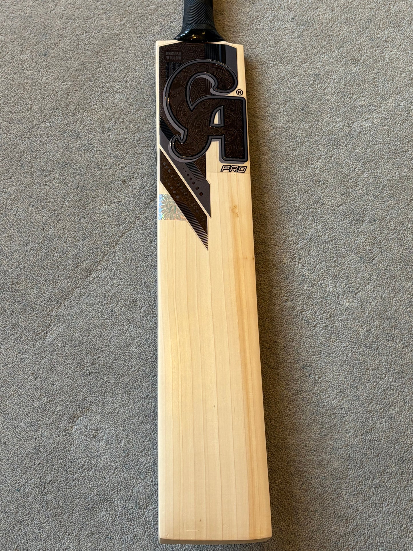 CA Pro Blackout LE Cricket Bat (2lb 9oz)