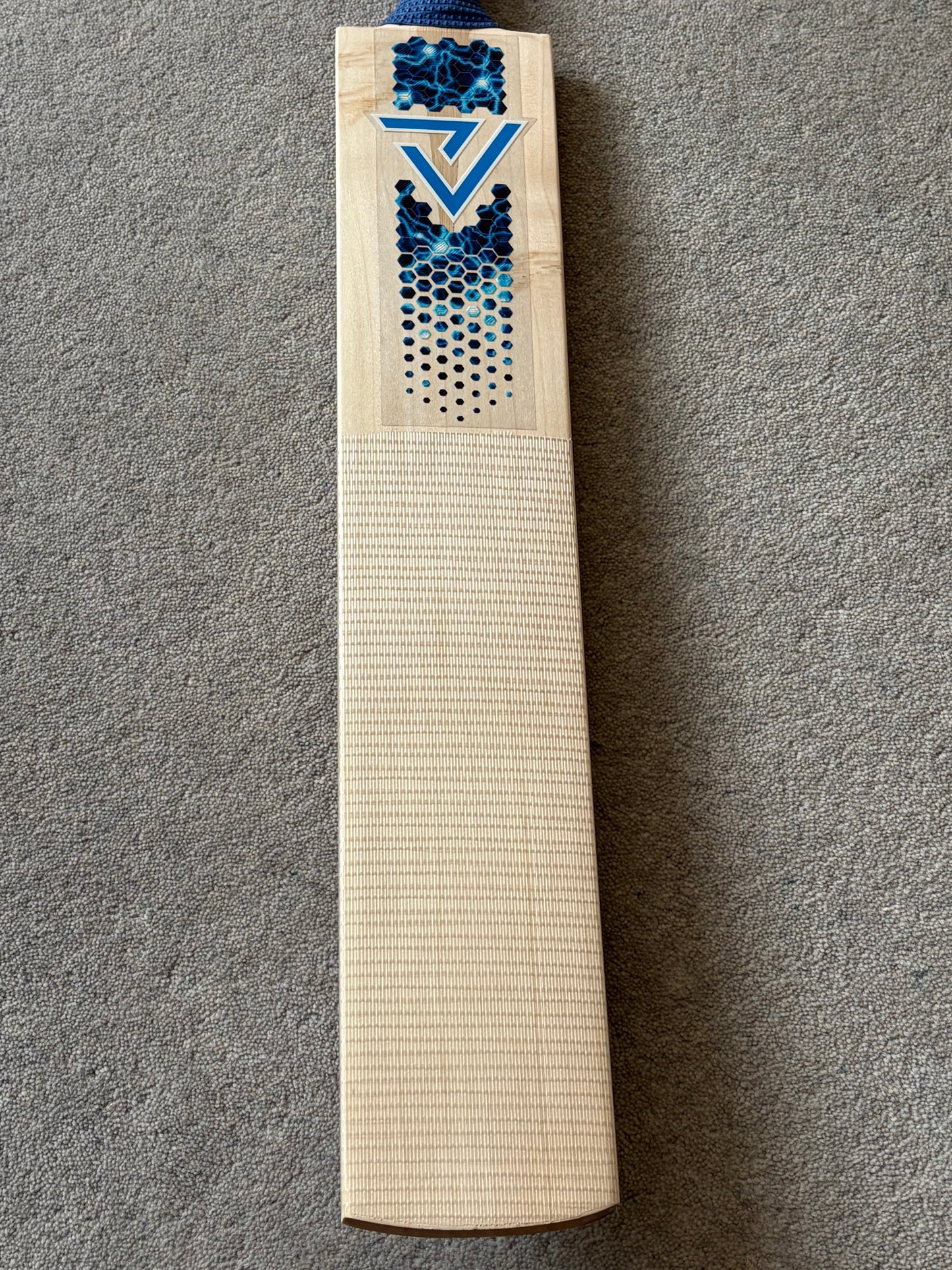 Vader Sports Performance Edition Cricket Bat (2lb 10oz)
